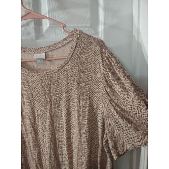 A New Day Top Size XXL Burgundy And Brown Short Sleeve - Picture 3 of 8